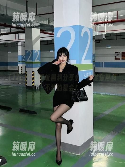 17c网址黑料分享会，保准你忍俊不禁的聚会！