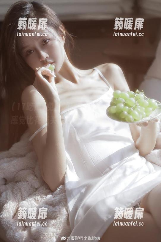免费的瓜在17吃瓜网页上，总感觉比花钱买的还要甜，哈哈，心里暗自得意！