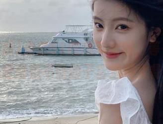 点击51吃瓜苹果版，等待你的将是意想不到的干货爆料大餐。