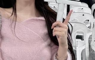 91在线吃瓜苹果版，就像一碗热腾腾的八卦汤，想不吃都难！