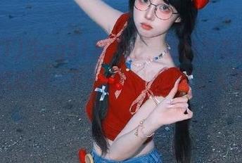 在cg51官网上，我的屏幕前一秒是花式吃瓜，下一秒就被猫咪乱入了王者圈。