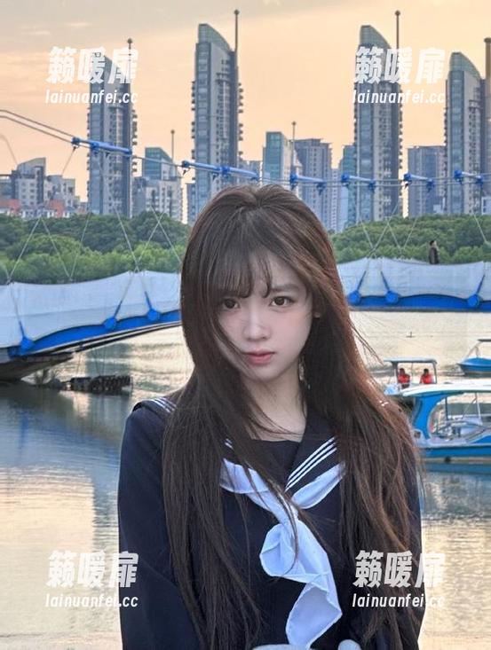 heiliao 刚玩heiliao.su苹果版,脑中一惊,瓜子不够吃了!