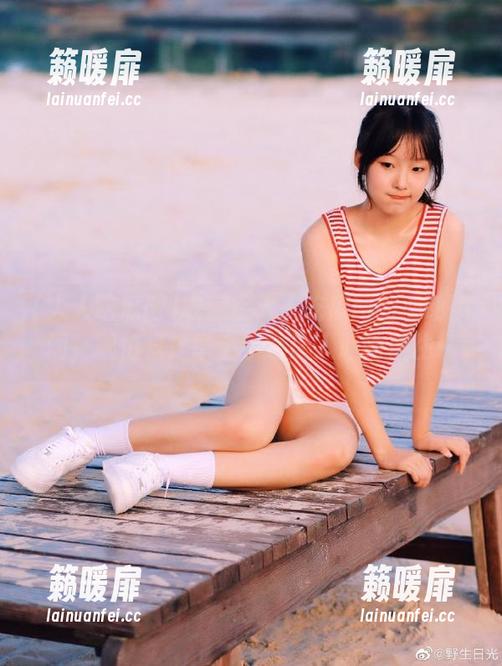收藏在人人吃瓜网的心动瞬间，哪怕只是举个手也让人心驰神往～