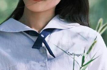 今日吃瓜一点不轻松，看每个故事仿佛是在围毯上，舒适又凌乱，真是个不可或缺的日常。