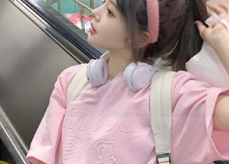 天天吃瓜网的ios版，仿佛身临其境的八卦现场。