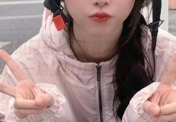 一边反复访问黑料吃瓜网站，一边默默打着收藏的算盘…