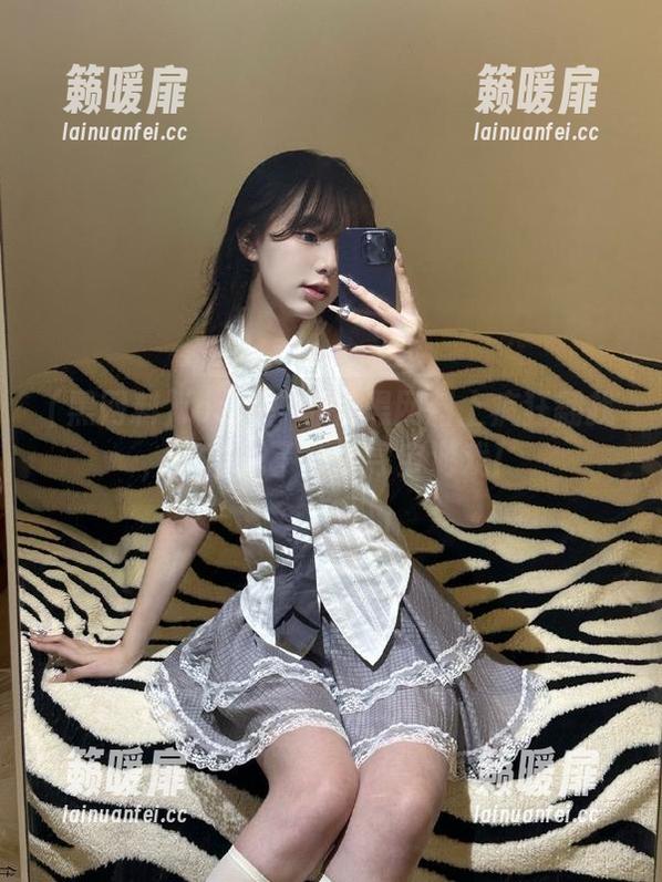 黑网料 ios用户都在黑网料上疯狂翻找,简直成了一场寻宝游戏!